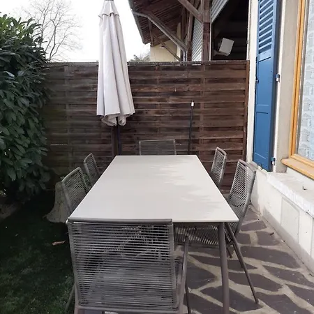 Gite 32 Rue Du Huit Mai Freneuse  Buitenkant foto