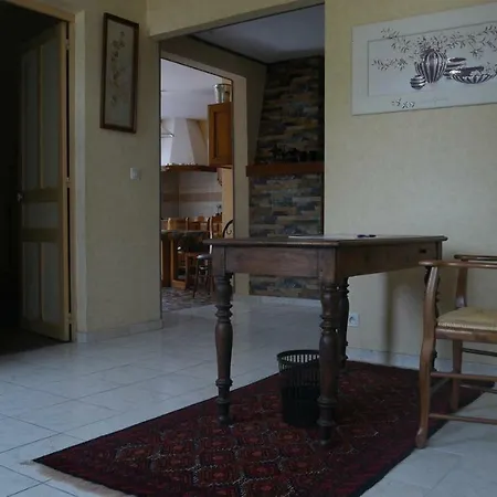 Gite 32 Rue Du Huit Mai Freneuse  Buitenkant foto