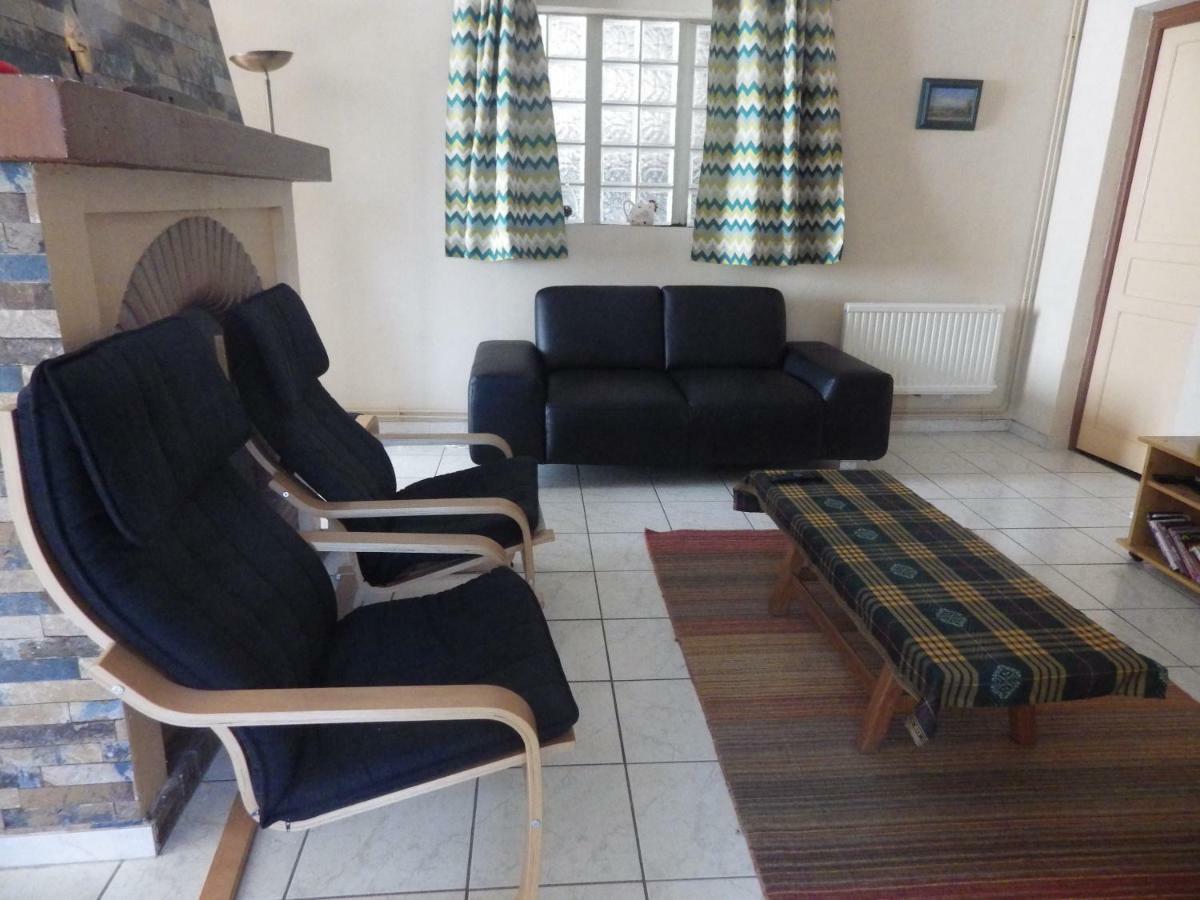 32 Rue Du Huit Mai Hébergement de vacances *