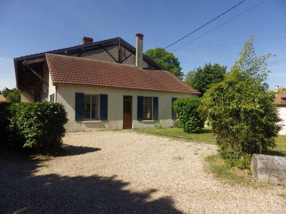 Hébergement de vacances 32 Rue Du Huit Mai *